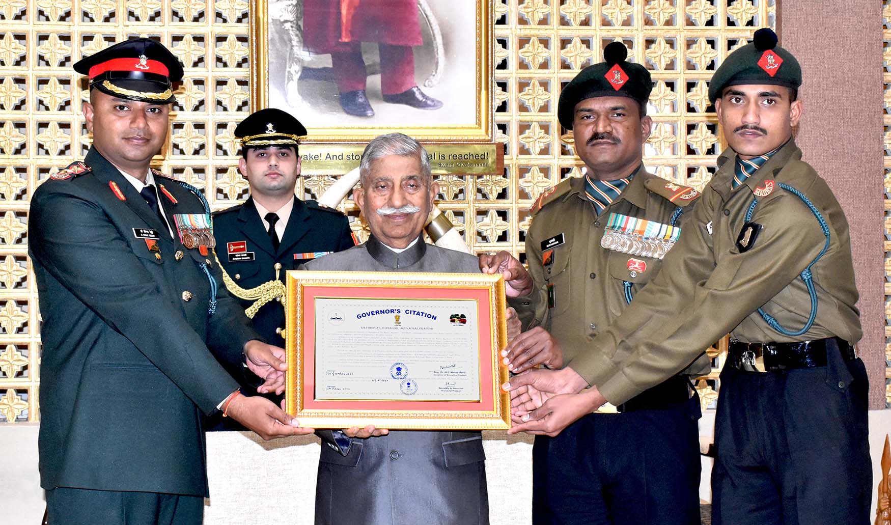 First Army couple to participate together in the Republic Day — Major Jerry  Blaize is leading the Madras regiment and Captain Supreetha is member of  the Tri services women contingent. : r/IndianDefense